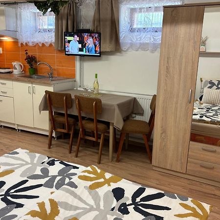 Apartmanovy Dom Grand Štúrovo Eksteriør bilde