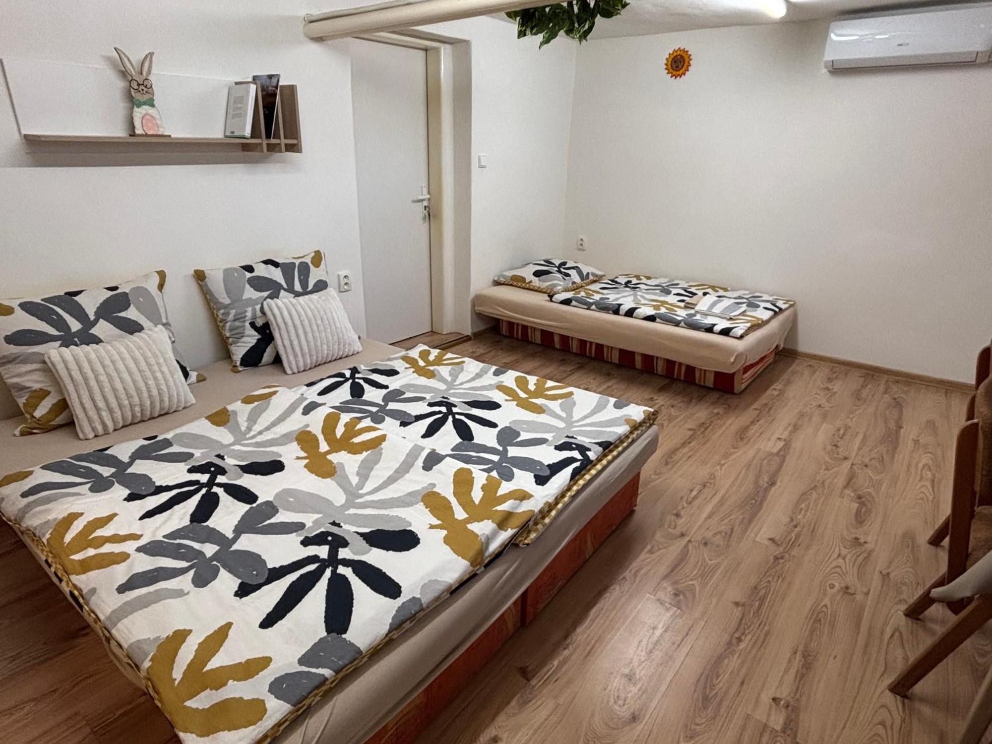 Apartmanovy Dom Grand Štúrovo Eksteriør bilde