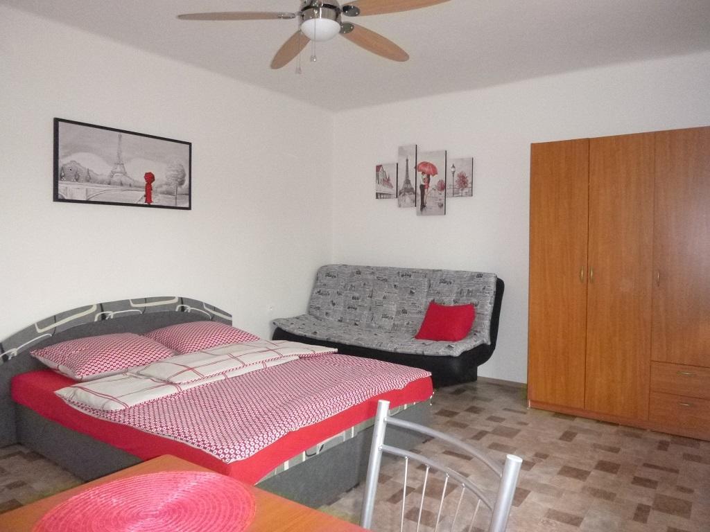 Apartmanovy Dom Grand Štúrovo Eksteriør bilde