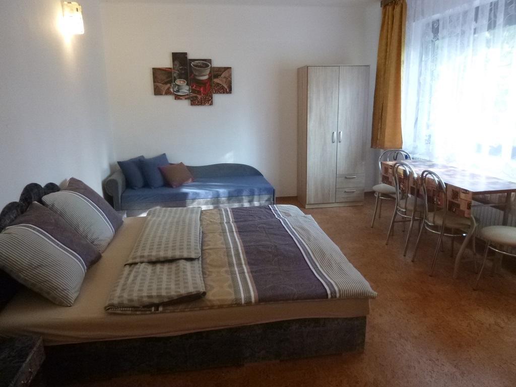 Apartmanovy Dom Grand Štúrovo Eksteriør bilde