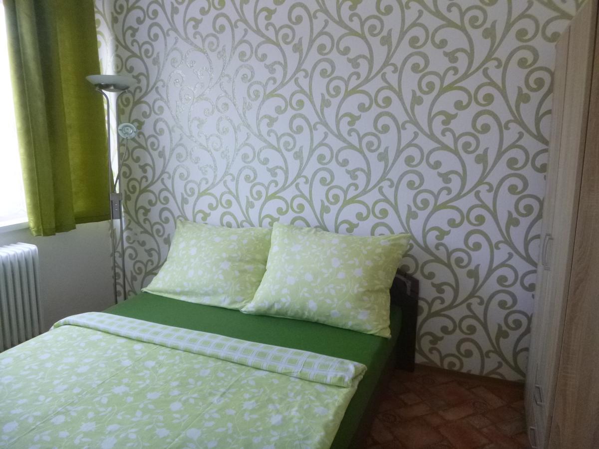 Apartmanovy Dom Grand Štúrovo Eksteriør bilde