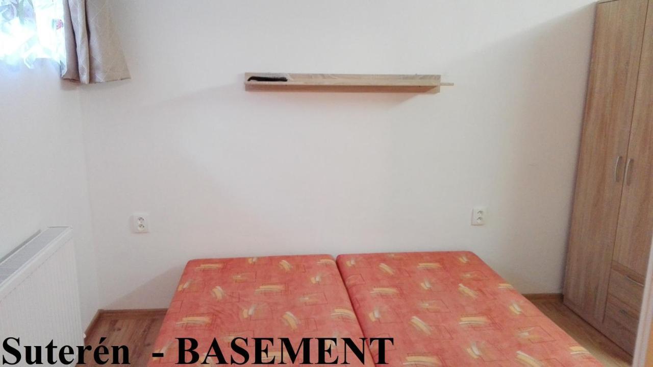 Apartmanovy Dom Grand Štúrovo Eksteriør bilde