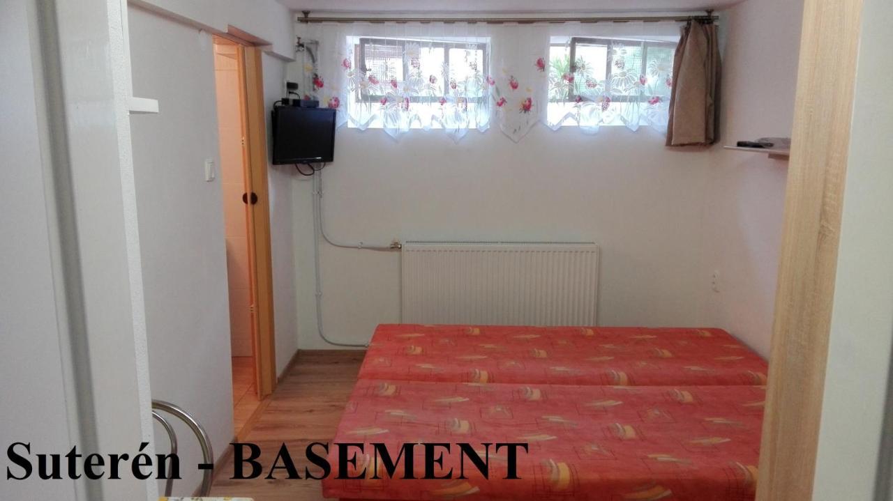 Apartmanovy Dom Grand Štúrovo Eksteriør bilde